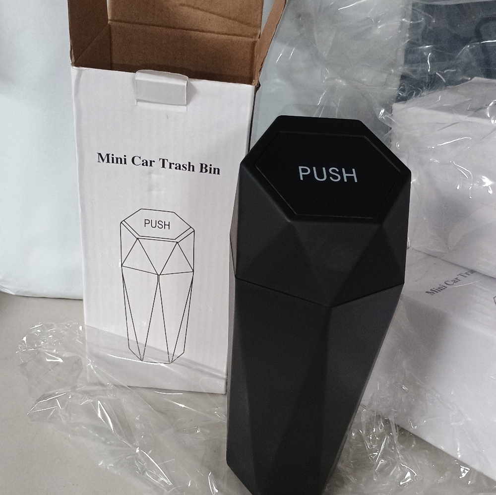 Mini Car Trash Can